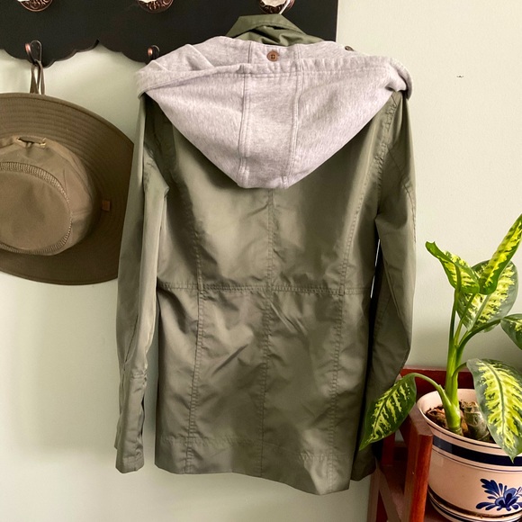 Hurley khaki rain jacket - Picture 2 of 8